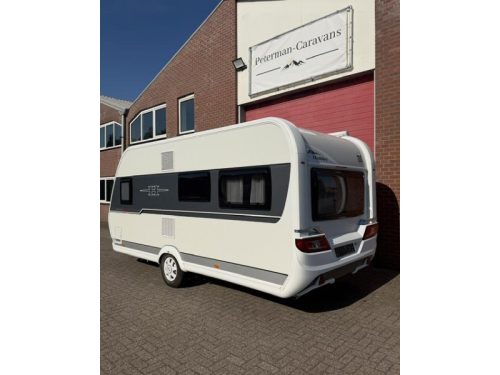Hobby De Luxe Edition 460 UFE Including Awning and Mover photo: 4