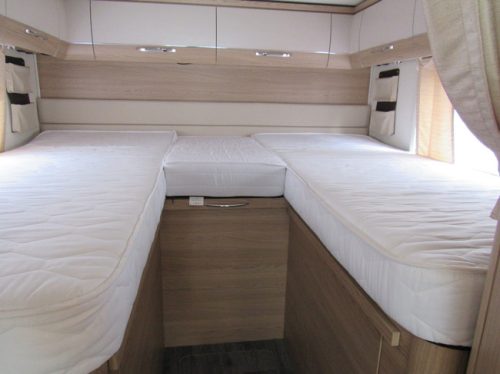 LMC T663G Semi-integrated Single beds 5 Seats year of manufacture 11-2022 photo: 10