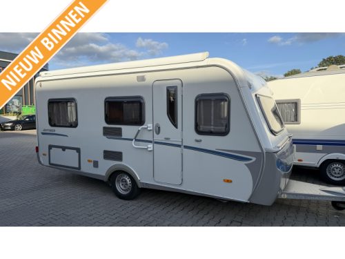 Eriba Nova 480 GL Einzelbetten Sitzgruppe
