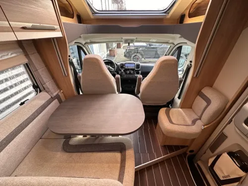 Knaus Sky Wave 60 Years 650 MEG Fiat 140PK L&auml;ngsbetten Foto: 13