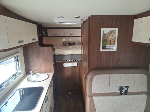 Forster A699 HB ger&auml;umiges 6-Personen-Familien-Wohnmobil Foto: 12