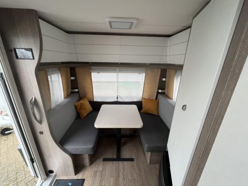 Hobby On Tour 460 DL 1500kg - Bettverbreiterung Foto: 4