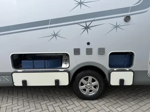 Phoenix Liner 8000 G Full options  photo: 18