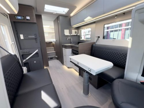 Adria Coral Supreme 670 DL - 180 CV foto: 10
