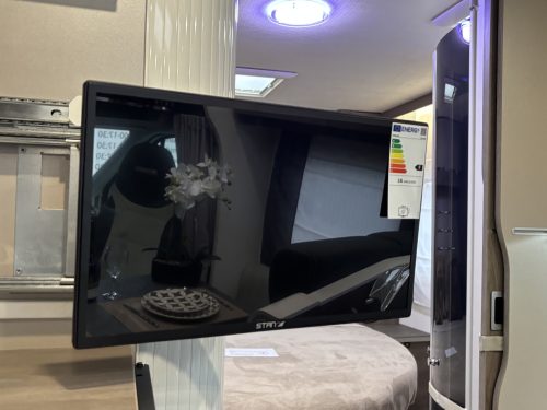 Chausson Titanium 628 AUTOMAAT QUEENSBED CAMERA ZONNEPANEEL Foto: 18