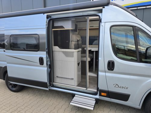 Karmann Davis 640 Lengte Bedden 9G Automaat  foto: 6