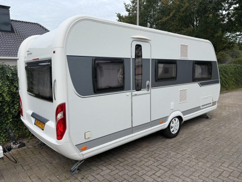 Hobby Excellent 495 UL Rangierhilfe/Vorzelt/Fahrradtr. Foto: 1