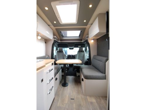Hymer Tramp 685 S Face2Face - Single beds  photo: 19