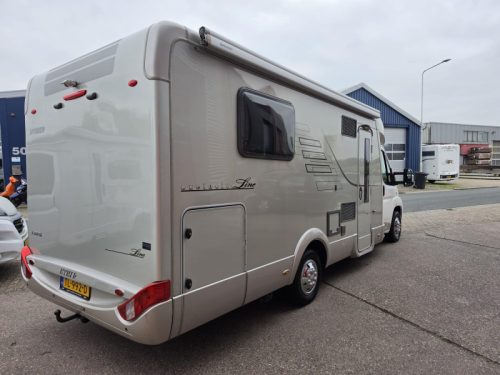 Hymer T 698 CL Queensbed, Omvormer etc.  foto: 1