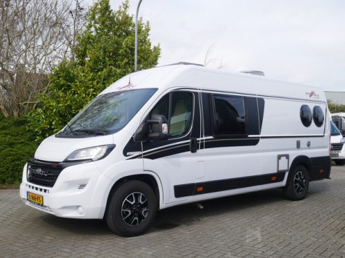 Carthago Malibu Van 640 LE, 9-Speed Automatic, Busbiker, MaxxFan photo: 2