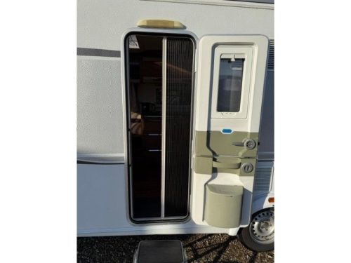 Knaus Sudwind Exclusive 580 EU mover luifel unico genua  foto: 10