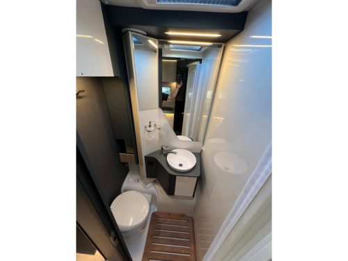 Laika Kosmo 319 automatic single beds photo: 14