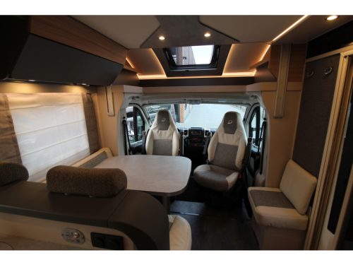 Dethleffs Pulse I 7051 GT-Line DBM Cama de matrimonio + Techo elevable foto: 18