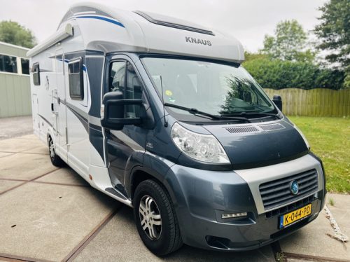Knaus Sky Wave R21, Single beds and pop-top roof, EURO 5 photo: 2
