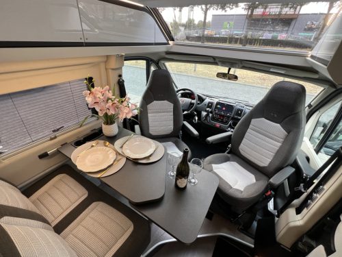 Adria Twin Supreme 640 SGX 9-SPEED AUTOMATIC SOLAR PANEL photo: 1