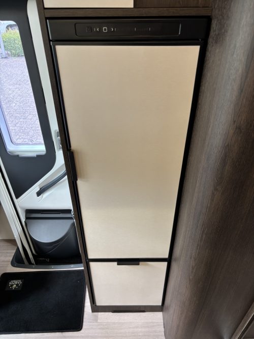 Benimar Tessoro 496 QUEENSBED + HUBDACH AUTOMAAT SONNENKOLLEKTOR Foto: 6
