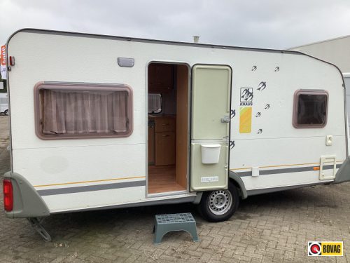 Knaus Sudwind 450 TUF awning