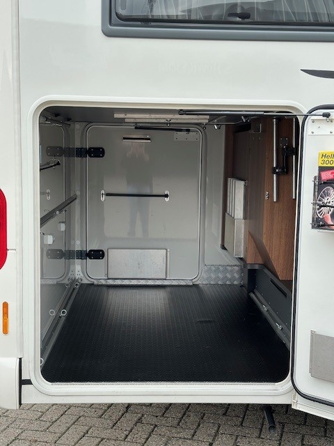Carthago C-Compactline I 143 LE, automatic photo: 22