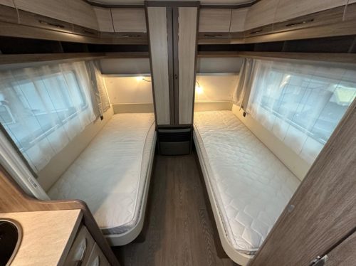 Hobby De Luxe 460 LU photo: 4