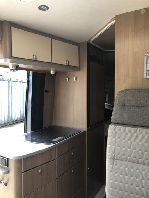 Hymer Yellowstone 649 SINGLE BEDS photo: 30