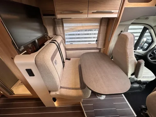Knaus Sky Wave 60 Years 650 MEG Fiat 140PK L&auml;ngsbetten Foto: 7