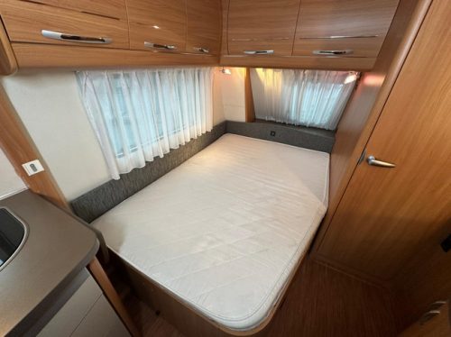 Hobby De Luxe 460 UFe photo: 4