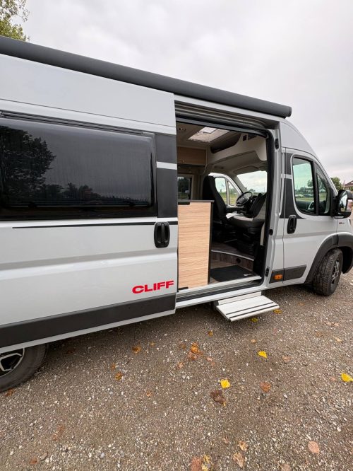 Sunlight Cliff 640 Adventure Edition 160 ch Automatique Solar photo : 28
