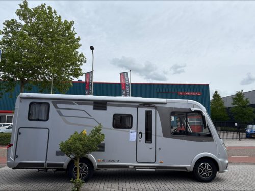 Hymer Exis-i 580 No Drop-down Bed - 1st owner photo: 1