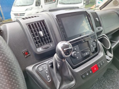 Hymer Yellowstone 636 180HP-AUTOMATIC+LEVELSYS photo: 7
