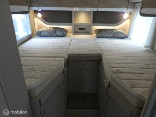 Hymer Exsis I 678 AUTOMATIC 160 HP photo: 16