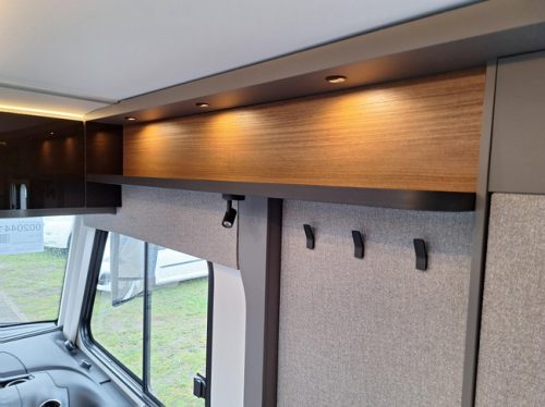 Hymer B-MC I 680 OBERSCHR&Auml;NKE STATT HUBDACH! Foto: 7