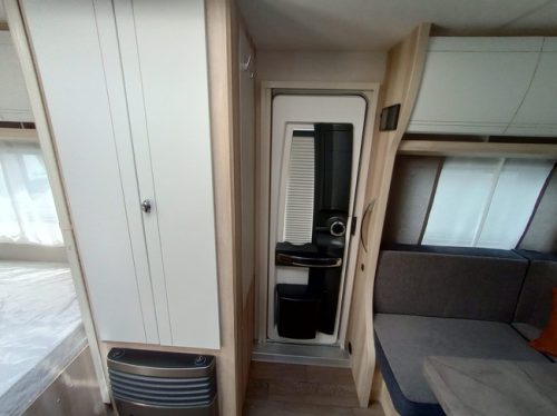 Hobby De Luxe 460 UFe Foto: 18