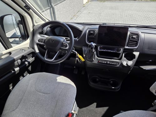 P&ouml;ssl Trenta 640 Autom&aacute;tico - Cama longitudinal foto: 3