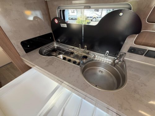 Hobby Prestige 560 WFU Fully equipped!! photo: 12