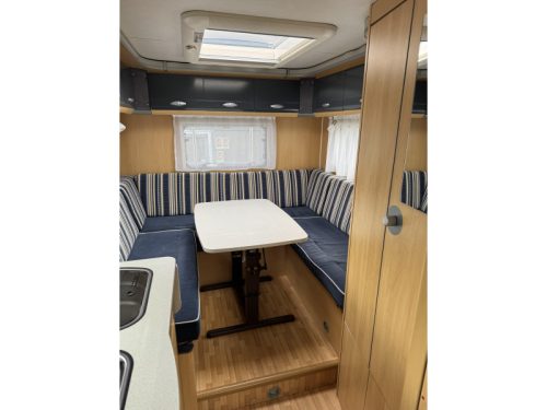 Dethleffs Globebus 3 T Ger&auml;umige Rundsitzgruppe Foto: 16