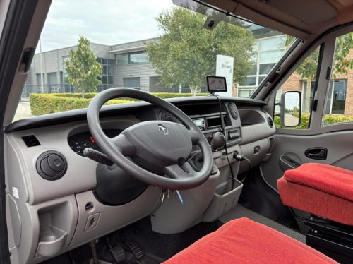 Knaus Sun Ti Renault Master 2.5 dCi | Motorhome | Cassette awning | Rear bike rack | Electric front windows | NAVIGATION | PANO | Automatic air conditioning photo: 19