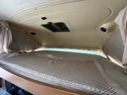 Laika Ecovip 715 SINGLE BEDS+POP-TOP ROOF MOTOR AIR CONDITIONING TOW HITCH photo: 3
