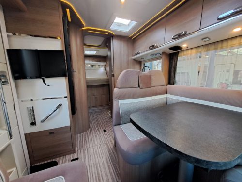 Carthago Malibu 440 QB Carthago Queensbed! photo: 3