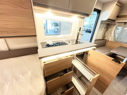 Dethleffs Nomad 460 EL single beds / external gas photo: 7