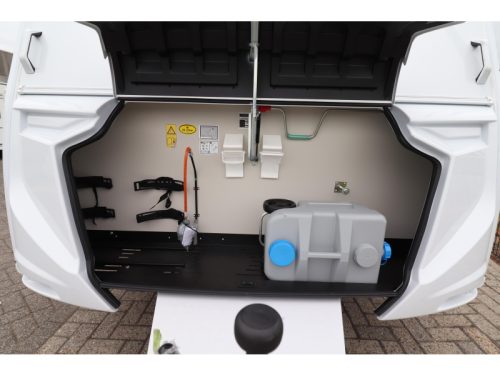 Knaus Sport Platinum 450 FU AKTIE - 200 Foto: 6