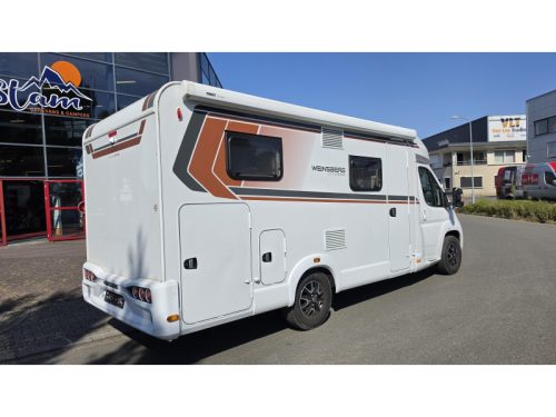 Weinsberg CaraCompact Pepper 600 MEG Like new only 9100km photo: 2