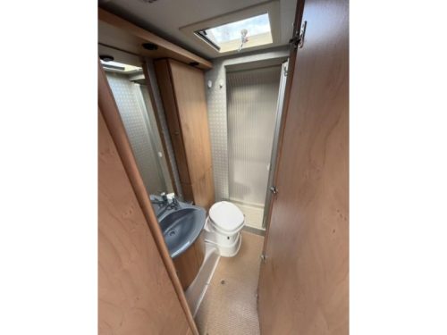 B&uuml;rstner Harmony 590 2.8 - AIRCO + SCHOTEL  Foto: 14