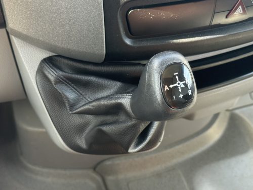 VOLKSWAGEN CRAFTER 35 AUT Foto: 12