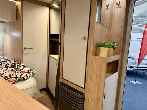 Knaus Sport 450 FU Action Model photo: 20
