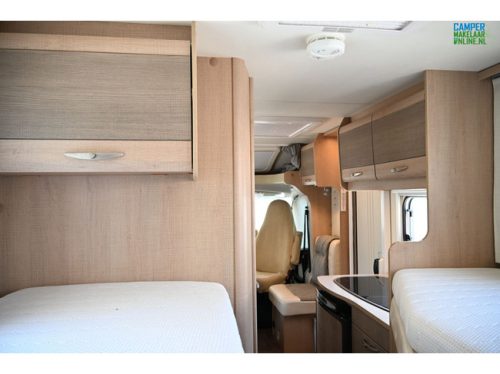 B&uuml;rstner Travel Van T 620 photo: 22