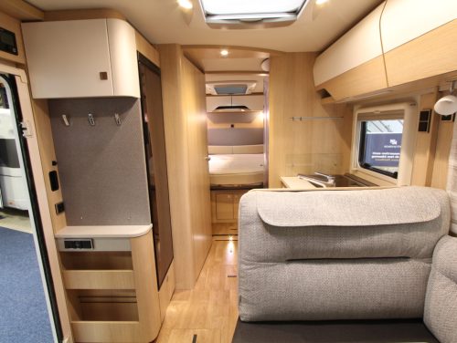 HYMER B690MC photo: 5