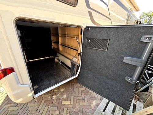 HYMER BMCI 600 White Line Full Options /Sistema de nivelaci&oacute;n foto: 20