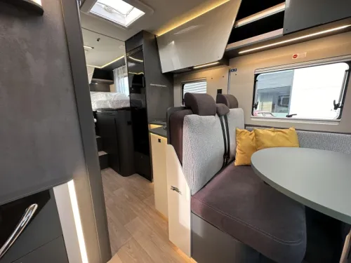 Laika Kosmo 319 L Single beds Automatic  photo: 15