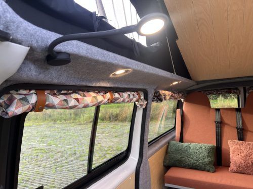 Volkswagen Van conversion 2018 AUTOMATIC 57xxxKM photo: 18