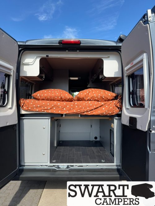 Weinsberg CaraBus Grey 600 ME Edition [Fire], Automatic Maxi Single beds photo: 18